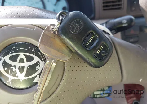 2003 Toyota Corolla Le from USA, damaged, VIN JTDBR32E130025843